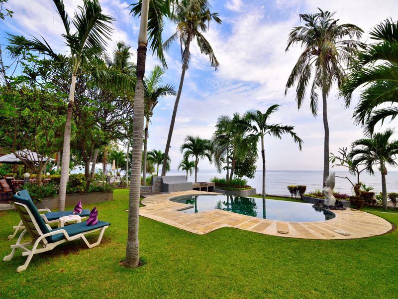 Dolphin Beach Bali Ловина Экстерьер фото